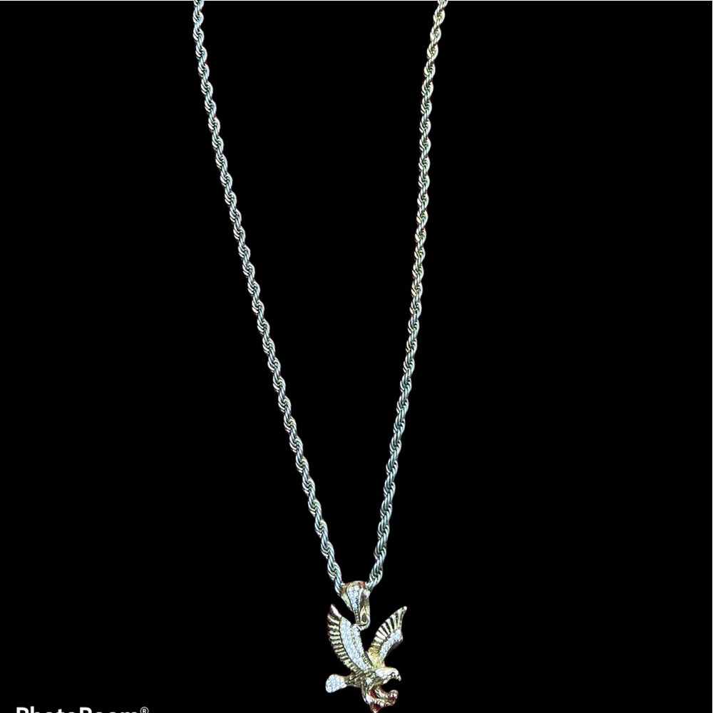 Eagle chain with stones